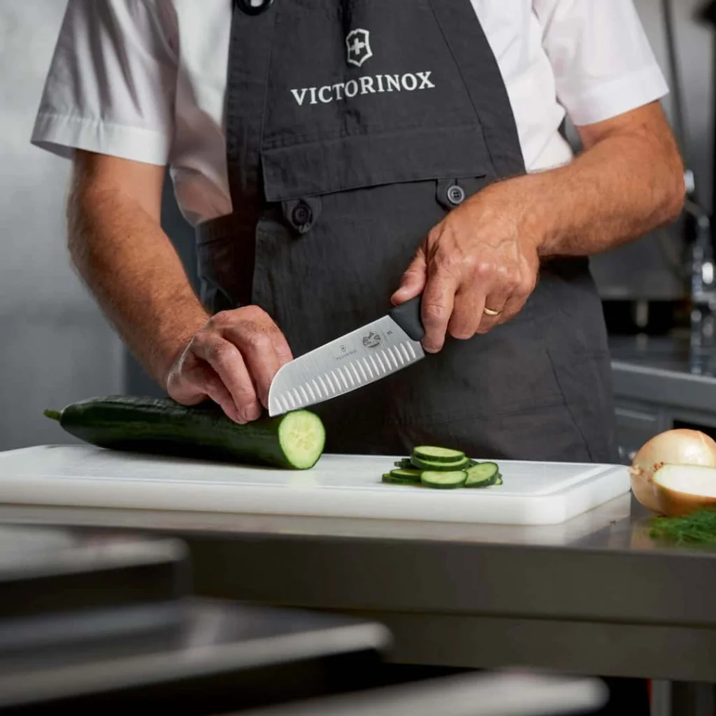 Coltello Santoku Alveolato 17 cm VICTORINOX