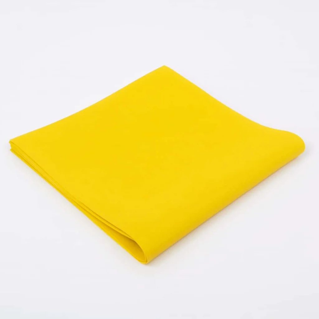 Tovaglia Coprimacchia Tnt Gialla 100x100 cm 100pz DT