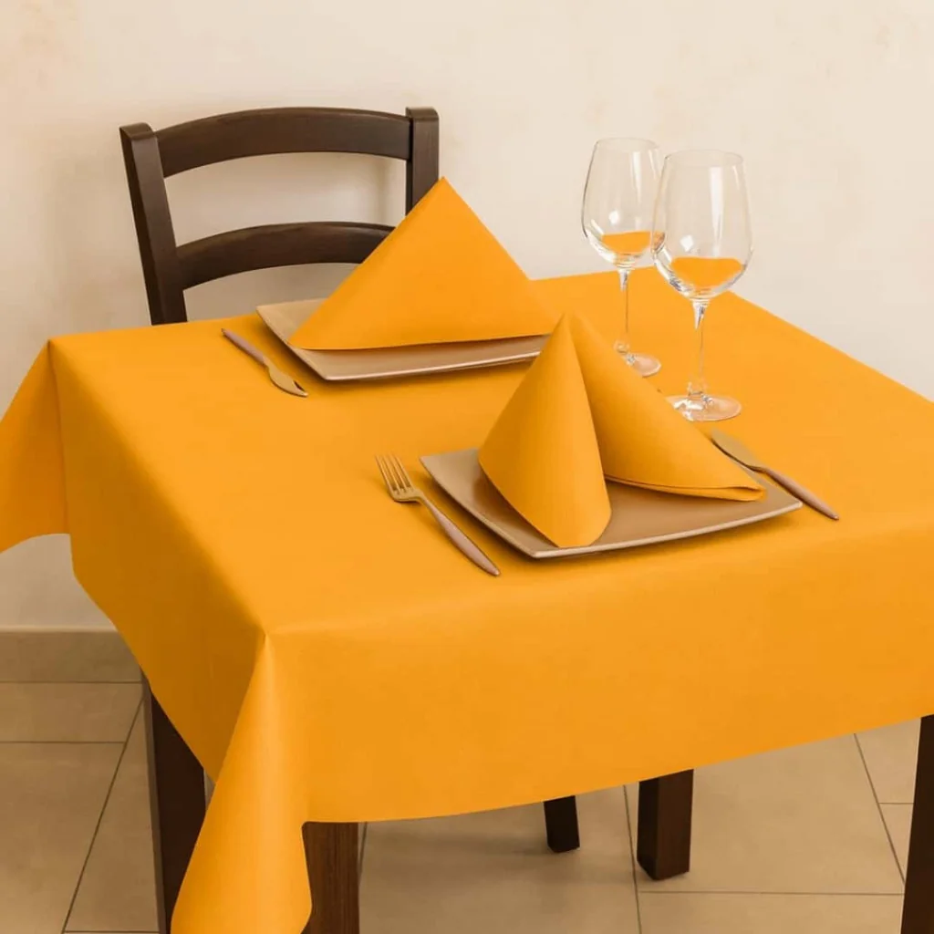 Tovaglia Coprimacchia TNT Arancione 100x100 cm 100 pz DT