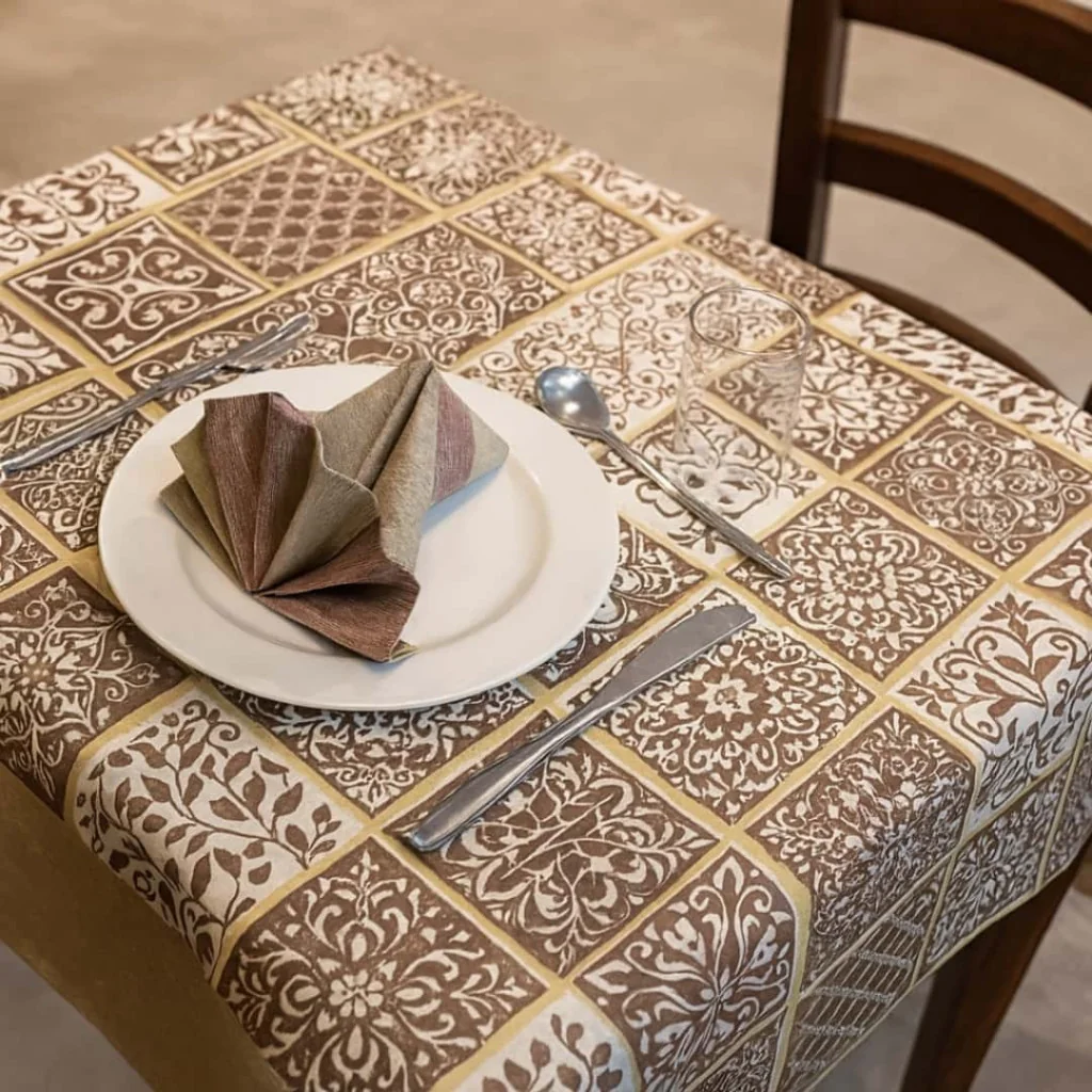 Tovaglia Carta Accoppiata Maiolica Marrone 100x100 cm 250 pz DT