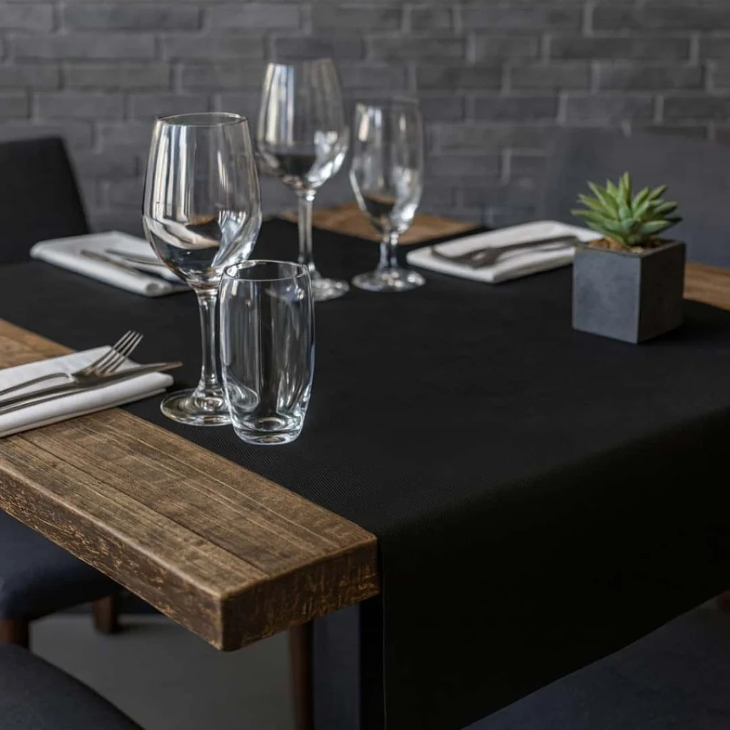Tovaglia Tete a Tete TNT Nera 50x120 cm 50 pz DT