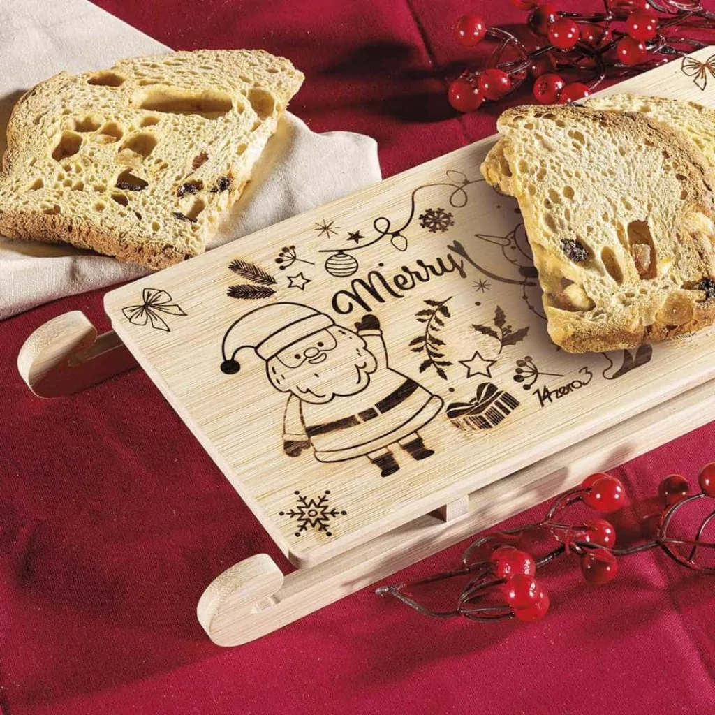 Tagliere Aperitivo Legno a Slitta con Incisioni Natalizie ART