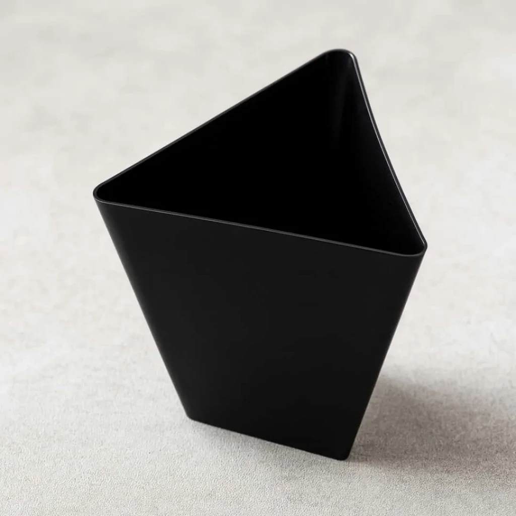 Coppetta Triangolo Nera 75cc 25 pz GOLD PLAST
