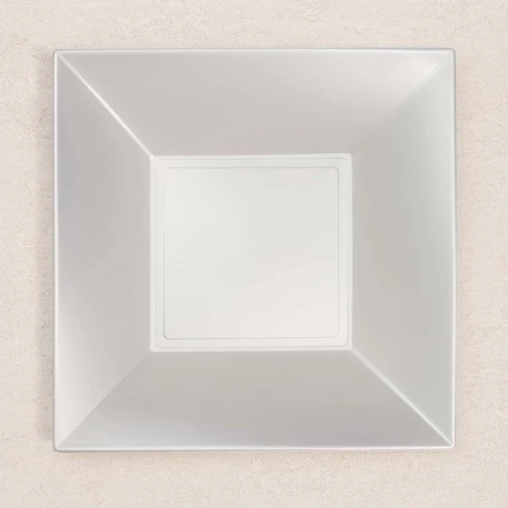 Piatti Fondi Quadrati Bianco Perlè 18x18 cm 15 pz GOLD PLAST