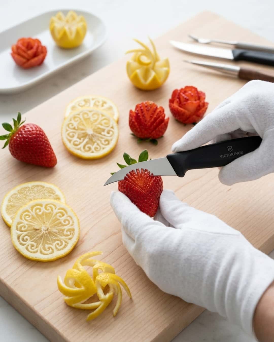 Spelucchino curvo professionale Global per decorazione frutta e verdura